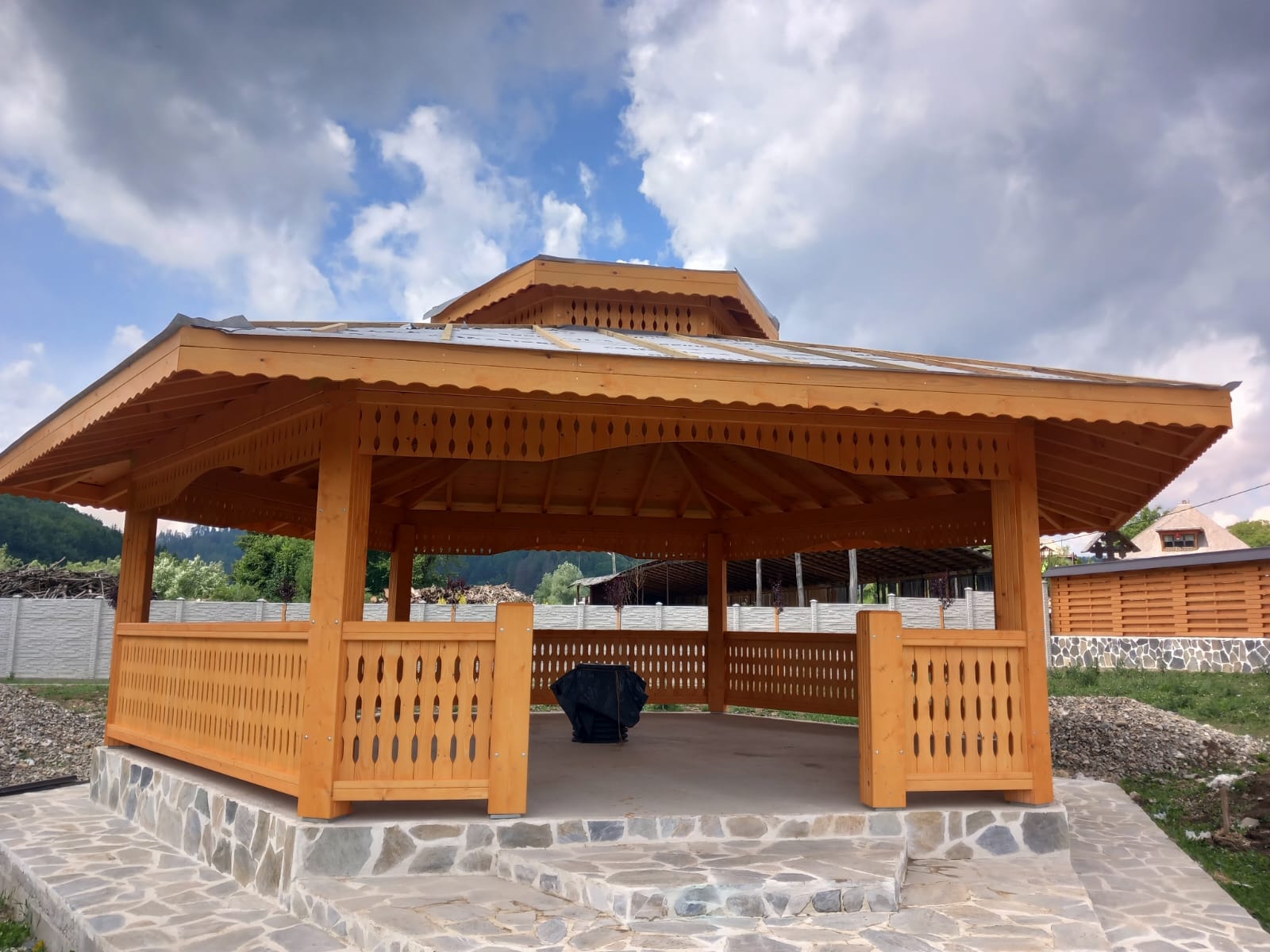 Kiosque Mitocul Bălan — 2